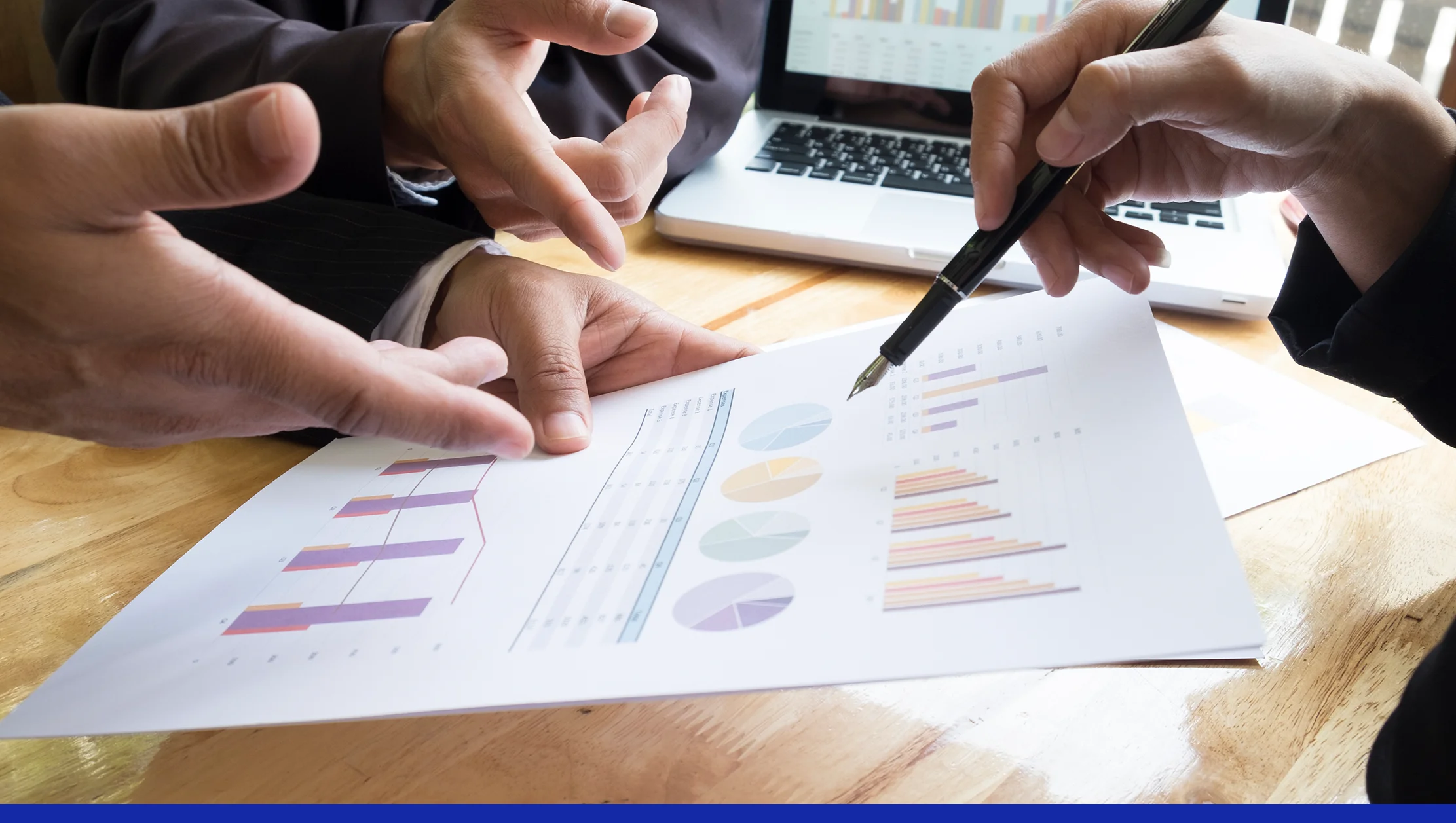 Competitor Analysis & Benchmarking Competitor Analysis & Benchmarking
