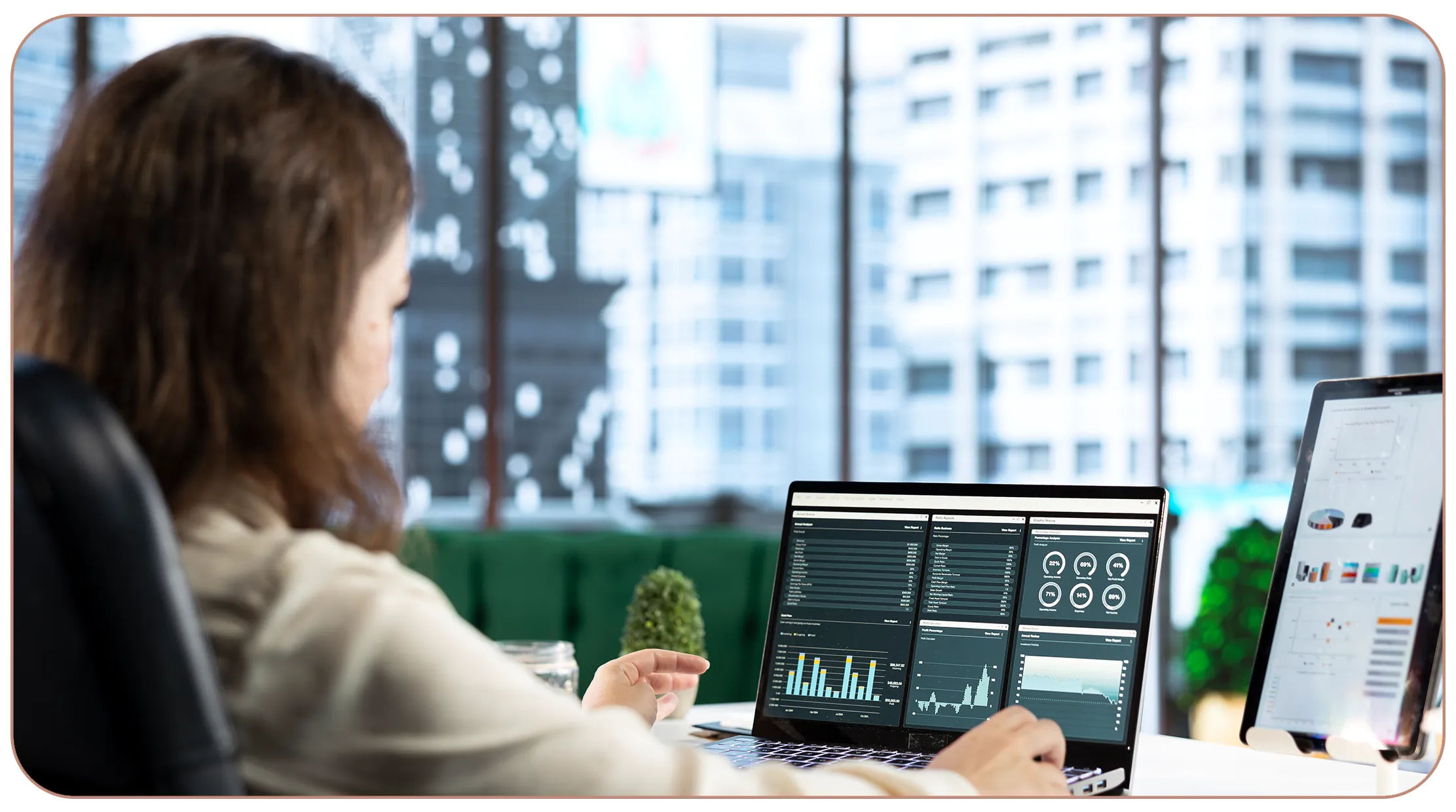 Large-Scale Crawling Supports Enterprise Intelligence Ecosystems